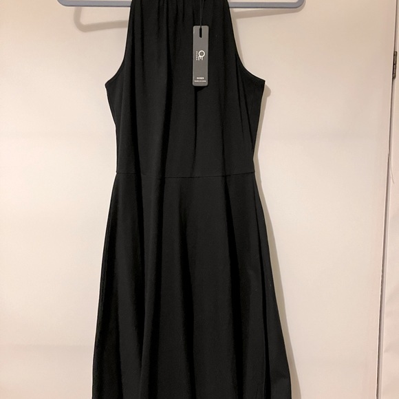 Ouges knee length fit and flare dress. - Picture 2 of 5